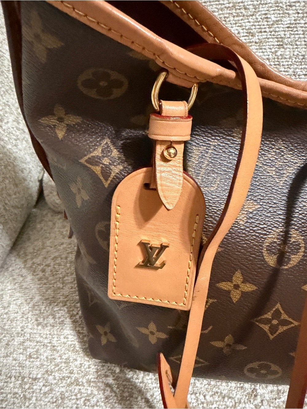 Louis Vuitton Carry all - Picture 2 of 15